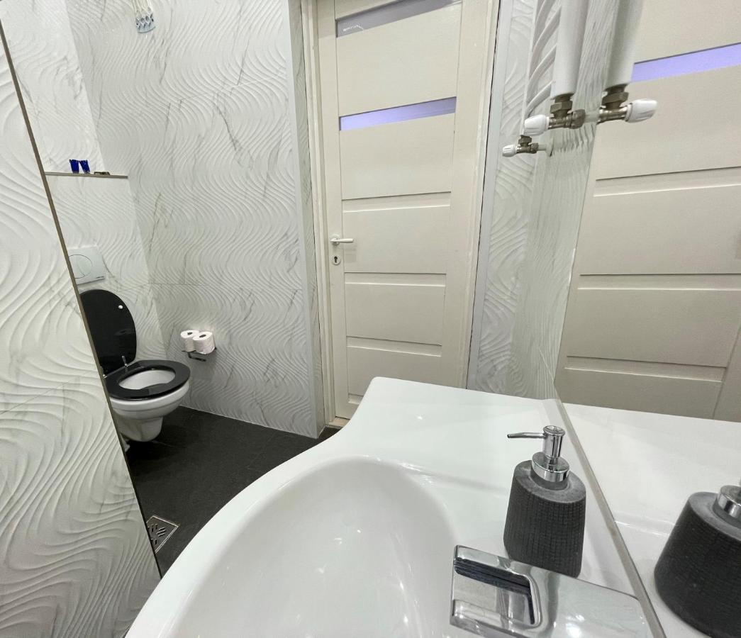 Deluxe Sapphire Residency - 4 BEDROOMS Budapest Eksteriør billede