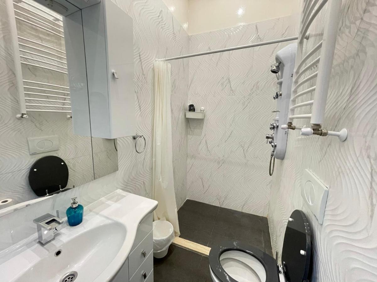 Deluxe Sapphire Residency - 4 BEDROOMS Budapest Eksteriør billede
